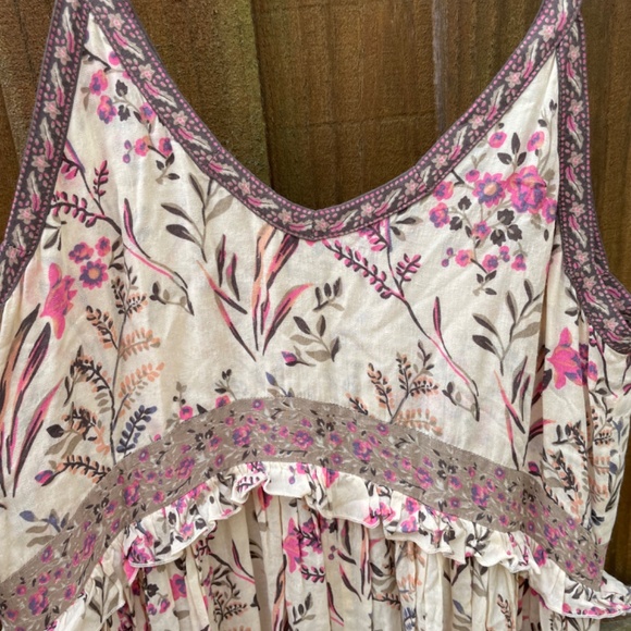 Spell and the Gypsy Maisie Midi dress - Picture 3 of 5